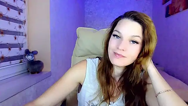 impossibleluna online show from October 6, 2025, 6:49 pm