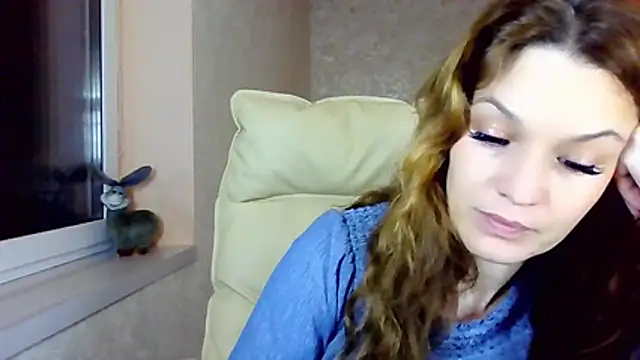 impossibleluna online show from February 7, 2026, 4:22 pm