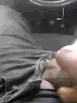 Snapshot of YourVendaboy012 chatting on February 7, 2025, 12:39 pm YourVendaboy012 online show from February 7, 2025, 12:39 pm