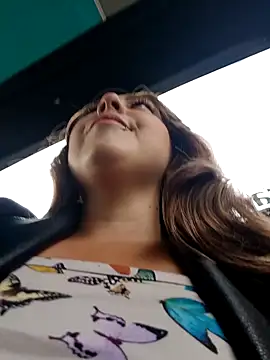 Snapshot of madelaine- chatting on December 17, 2024, 7:59 pm madelaine- online show from December 17, 2024, 7:59 pm