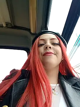 Snapshot of madelaine- chatting on December 28, 2024, 7:22 pm madelaine- online show from December 28, 2024, 7:22 pm