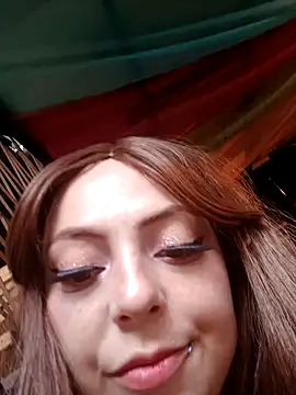 Snapshot of madelaine- chatting on January 9, 2025, 10:09 pm madelaine- online show from January 9, 2025, 10:09 pm