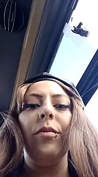 Snapshot of madelaine- chatting on January 15, 2025, 9:51 pm madelaine- online show from January 15, 2025, 9:51 pm