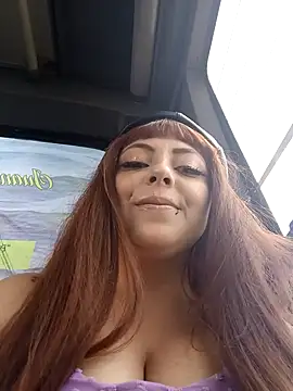 Snapshot of madelaine- chatting on January 17, 2025, 8:11 pm madelaine- online show from January 17, 2025, 8:11 pm