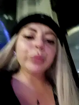 Snapshot of madelaine- chatting on January 25, 2025, 4:46 pm madelaine- online show from January 25, 2025, 4:46 pm