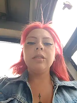 Snapshot of madelaine- chatting on January 28, 2025, 6:49 pm madelaine- online show from January 28, 2025, 6:49 pm