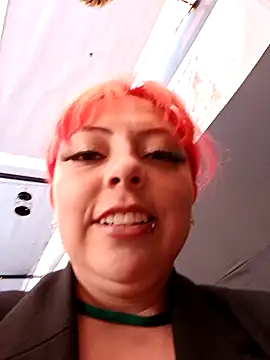 Snapshot of madelaine- chatting on January 29, 2025, 10:11 pm madelaine- online show from January 29, 2025, 10:11 pm