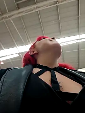 Snapshot of madelaine- chatting on February 18, 2025, 7:09 pm madelaine- online show from February 18, 2025, 7:09 pm