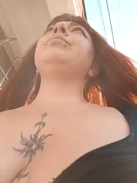 Snapshot of madelaine- chatting on February 27, 2025, 6:53 pm madelaine- online show from February 27, 2025, 6:53 pm