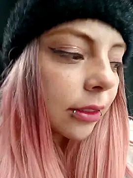 Snapshot of madelaine- chatting on March 17, 2025, 6:53 pm madelaine- online show from March 17, 2025, 6:53 pm