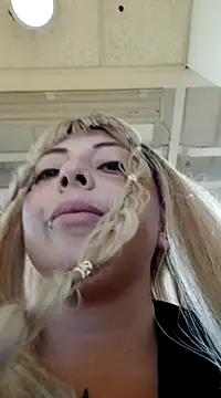 Snapshot of madelaine- chatting on March 18, 2025, 6:59 pm madelaine- online show from March 18, 2025, 6:59 pm