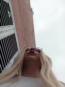 madelaine- online show from March 8, 2026, 7:06 pm