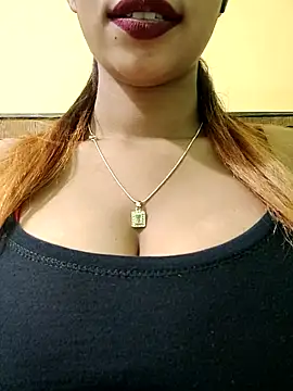 Snapshot of RUPAI009 chatting on March 13, 2025, 6:48 am RUPAI009 online show from March 13, 2025, 6:48 am