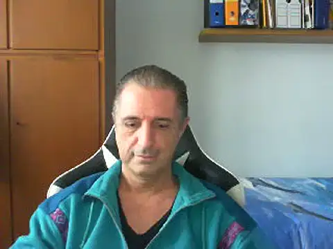 lliuk70mi online show from December 15, 2024, 1:32 pm