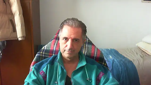 lliuk70mi online show from March 6, 2026, 2:24 pm