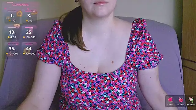 ChubbyMaia online show from February 2, 2025, 10:24 am