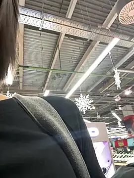 Snapshot of bigbabykiki chatting on December 14, 2024, 12:44 pm bigbabykiki online show from December 14, 2024, 12:44 pm