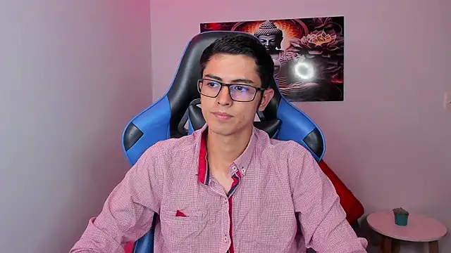 Ethan Sai    online show from February 26, 2025, 10:31 pm