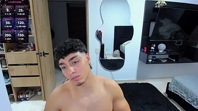 Cristhian Evans online show from September 18, 2025, 12:12 am