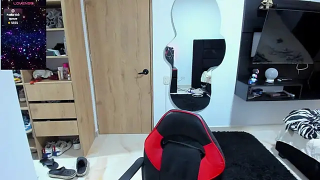 Cristhian Evans online show from September 25, 2025, 11:47 am