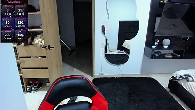 Cristhian Evans online show from October 1, 2025, 3:01 am