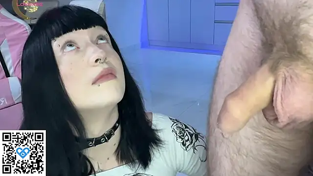 Snapshot of Vailyreb_ chatting on February 8, 2026, 8:01 pm Vailyreb online show from February 8, 2026, 8:01 pm