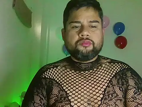 Snapshot of GABRIELGARCIA1313 chatting on July 18, 2026, 9:29 pm GABRIELGARCIA1313 online show from July 18, 2026, 9:29 pm