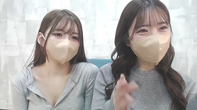 LOVE MOMO LOVE online show from February 4, 2025, 11:38 am