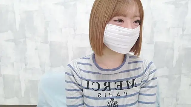 LOVE MOMO LOVE online show from April 5, 2026, 12:46 pm