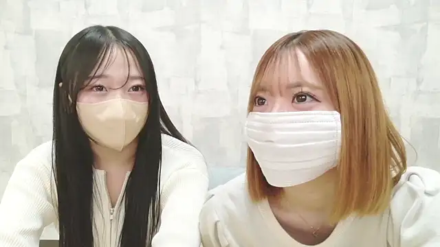 Snapshot of LOVE_MOMO_LOVE chatting on May 26, 2026, 11:28 am LOVE MOMO LOVE online show from May 26, 2026, 11:28 am