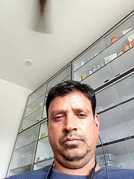 Snapshot of Raj1043 chatting on June 21, 2026, 5:21 am Raj1043 online show from June 21, 2026, 5:21 am