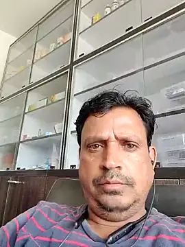 Snapshot of Raj1043 chatting on June 23, 2026, 5:27 am Raj1043 online show from June 23, 2026, 5:27 am