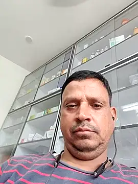 Snapshot of Raj1043 chatting on July 10, 2026, 6:07 am Raj1043 online show from July 10, 2026, 6:07 am