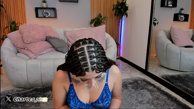 Aixaa charles online show from October 15, 2025, 12:27 pm