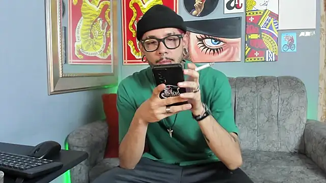 MurdockH online show from October 14, 2025, 4:24 am