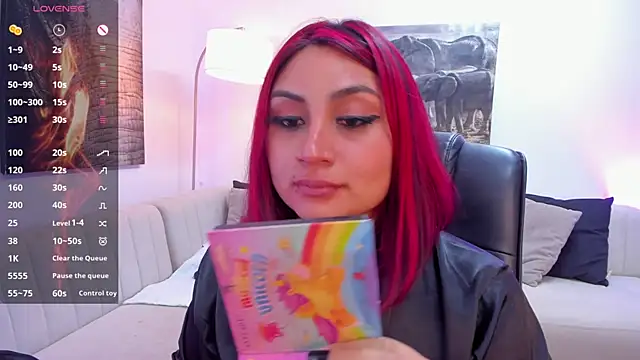 valerywalkeer7 online show from February 1, 2025, 1:44 am