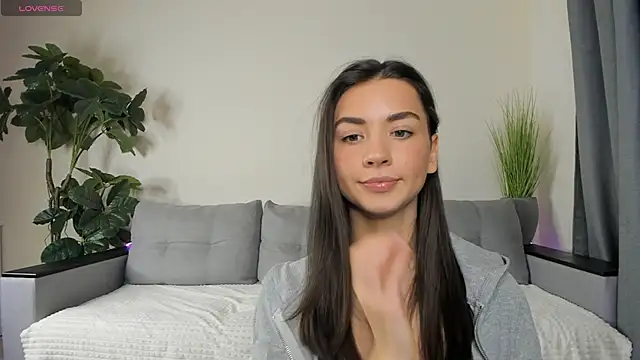 Snapshot of NicoleLuv chatting on December 12, 2024, 4:10 pm NicoleLuv online show from December 12, 2024, 4:10 pm