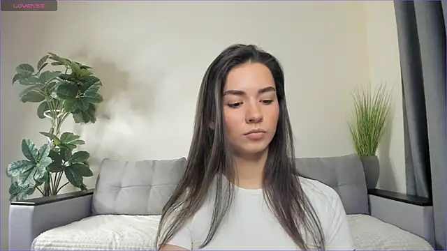 Snapshot of NicoleLuv chatting on January 24, 2025, 4:17 pm NicoleLuv online show from January 24, 2025, 4:17 pm