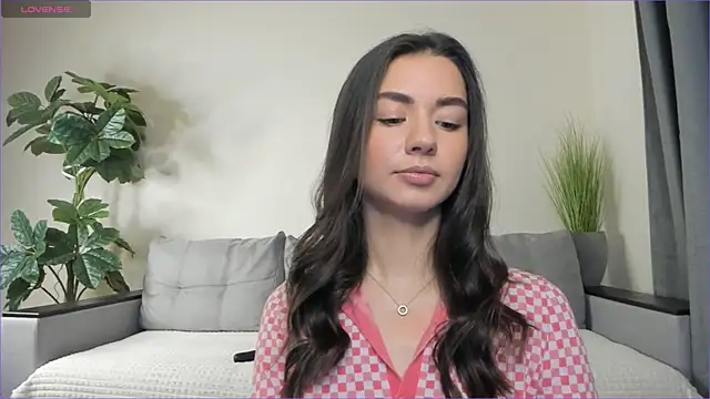 Snapshot of NicoleLuv chatting on February 3, 2025, 1:08 pm NicoleLuv online show from February 3, 2025, 1:08 pm