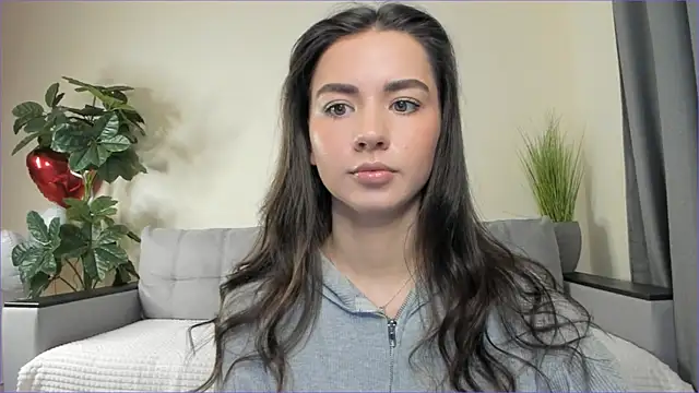 Snapshot of NicoleLuv chatting on March 6, 2025, 1:03 pm NicoleLuv online show from March 6, 2025, 1:03 pm