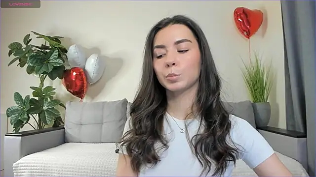 Snapshot of NicoleLuv chatting on March 9, 2025, 1:04 pm NicoleLuv online show from March 9, 2025, 1:04 pm
