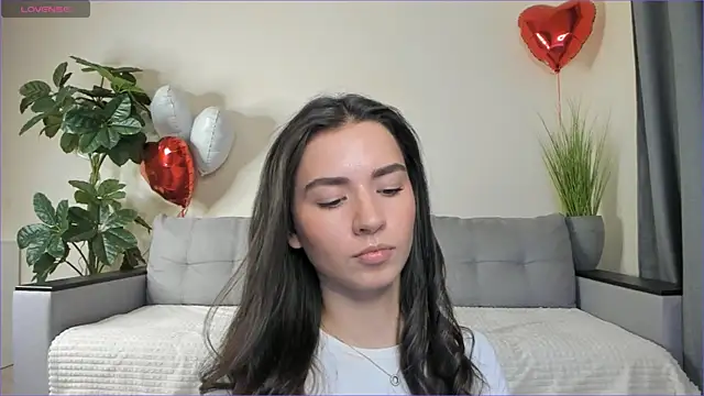 Snapshot of NicoleLuv chatting on March 9, 2025, 4:11 pm NicoleLuv online show from March 9, 2025, 4:11 pm