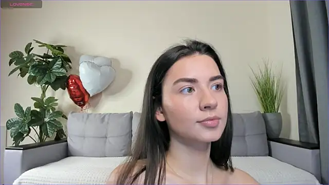 Snapshot of NicoleLuv chatting on March 13, 2025, 1:07 pm NicoleLuv online show from March 13, 2025, 1:07 pm