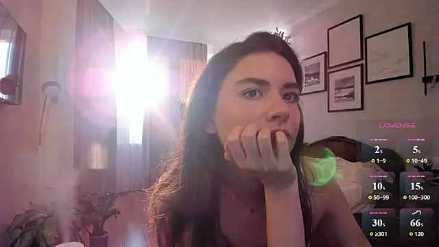 Snapshot of NicoleLuv chatting on May 19, 2026, 5:08 pm NicoleLuv online show from May 19, 2026, 5:08 pm