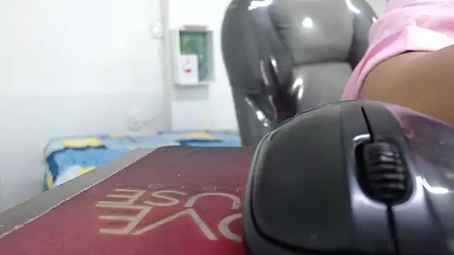 sexy lady 0 online show from February 9, 2025, 3:45 pm