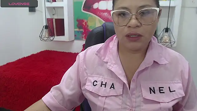 sexy lady 0 online show from October 10, 2025, 11:20 am