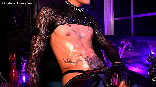 DemonKush-- online show from November 20, 2025, 11:15 pm