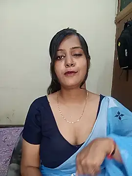 Snapshot of Miss-Riyasingh chatting on July 7, 2026, 1:37 pm Miss-Riyasingh online show from July 7, 2026, 1:37 pm