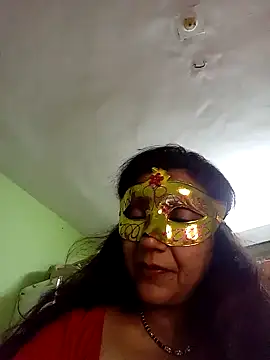 Snapshot of DesiMuffin chatting on December 28, 2024, 6:29 pm DesiMuffin online show from December 28, 2024, 6:29 pm