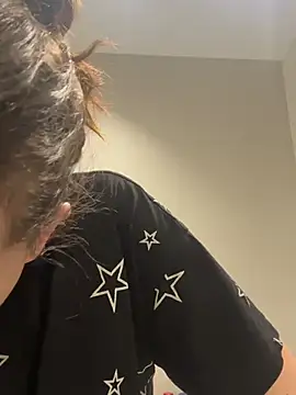 BelleSkye online show from January 14, 2025, 3:22 am